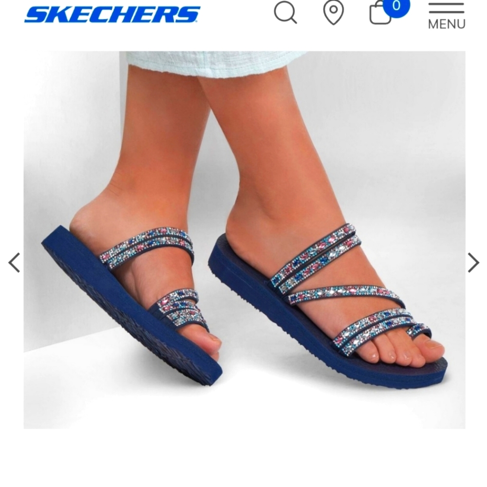 Size 8 Skechers sandals